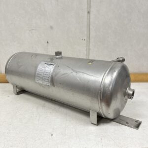 Ruostumaton painesäiliö 10 bar Galvanoimis Oy - purkukolmio.fi