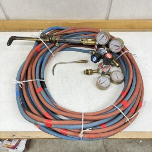 Harris 19-6 polttoleikkauslaite letkuilla ja mittareilla