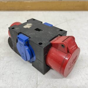 Voimavirtapistorasian 16A haaroitin - purkukolmio.fi