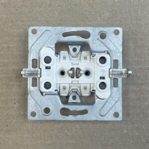 Pistorasian kytkentäosa ABB 302E... - purkukolmio.fi