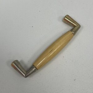 Oven/laatikon vedin puuosalla - purkukolmio.fi