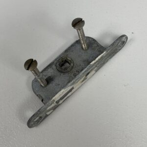 Ikkunan lukkosalpa ruuveilla - purkukolmio.fi