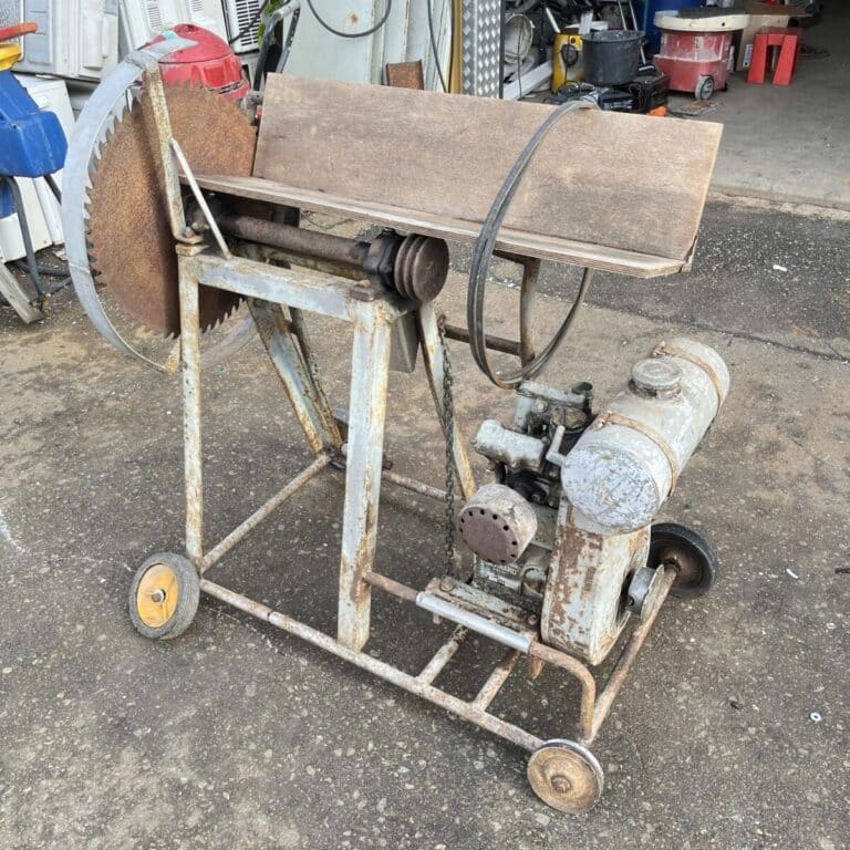 Klapisirkeli Bernard polttomoottorilla korjattavaksi- purkukolmio.fi