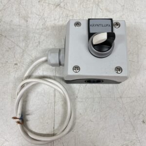 0 - 1 kytkin muovikotelossa - purkukolmio.fi