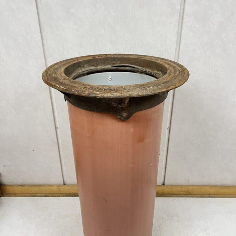 Valurautainen kaivonkannen kaulus Uponor D-400 liitosputkella 315 mm - purkukolmio.fi