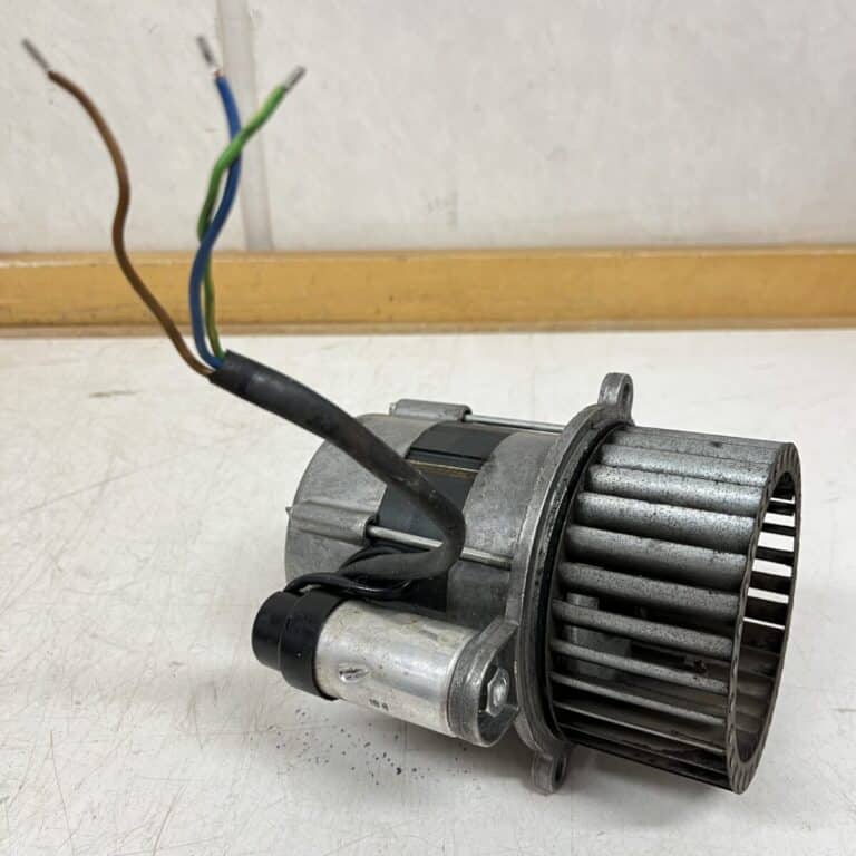 Öljypolttimen puhallinmoottori AEG 90 W 2740 r/min - purkukolmio.fi