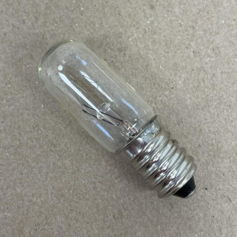Jääkaapin lamppu 6/10W 220/260V E14 - purkukolmio.fi