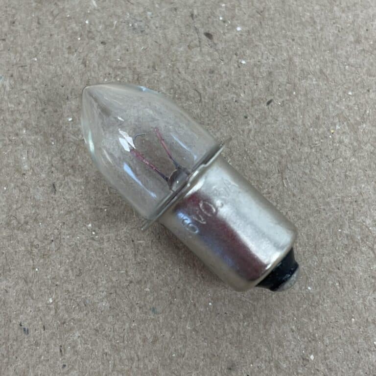 Taskulampun polttimo 0,5A 3,6V P13.5s - purkukolmio.fi