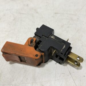 Kulmahiomakone Black&Decker BD 11 käyttökytkin - Purkukolmio.fi