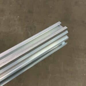 PV-kattokiinnike Renusol- purkukolmio.fi