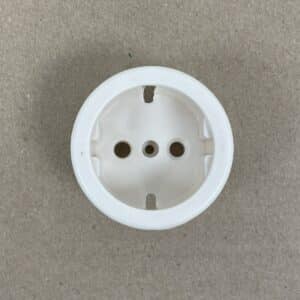 1-os. maadoitettu pistorasian keskiölevy - purkukolmio.fi