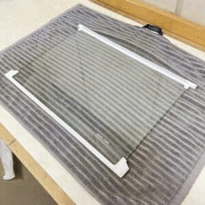 Gram KS 3135-90 jääkaapin lasihylly 31,5 cm x 41,5 cm - purkukolmio.fi