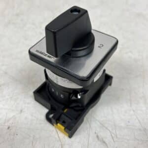 Nokkakytkin 1-0-2 vaihto Sälzer P220 1-0-2 1N 20A pohjakiinnitteinen - Purkukolmio.fi