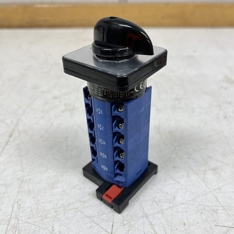 Nokkakytkin 0-1-2-3 Sälzer CG8 A281 pohjakiinnitteinen - Purkukolmio.fi