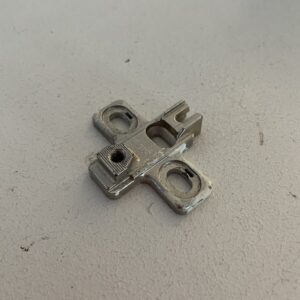 Kalustesaranan siipikiinnityslevy blum - Purkukolmio.fi