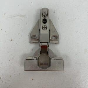 Kalustesarana Grass 699.222 saneeraus alalevyllä - purkukolmio.fi