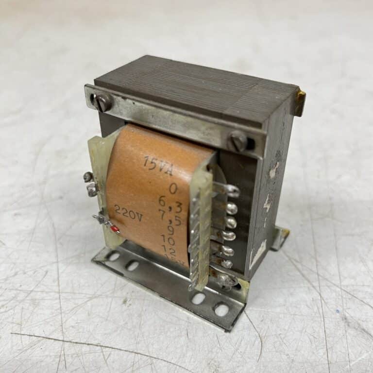 Muuntaja 220V/6,3 – 15V AC 15VA - purkukolmio.fi