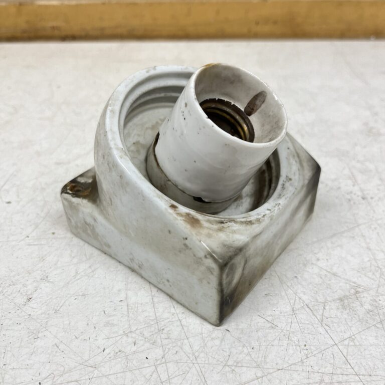 Lasikupuvalaisimen pohja - purkukolmio.fi