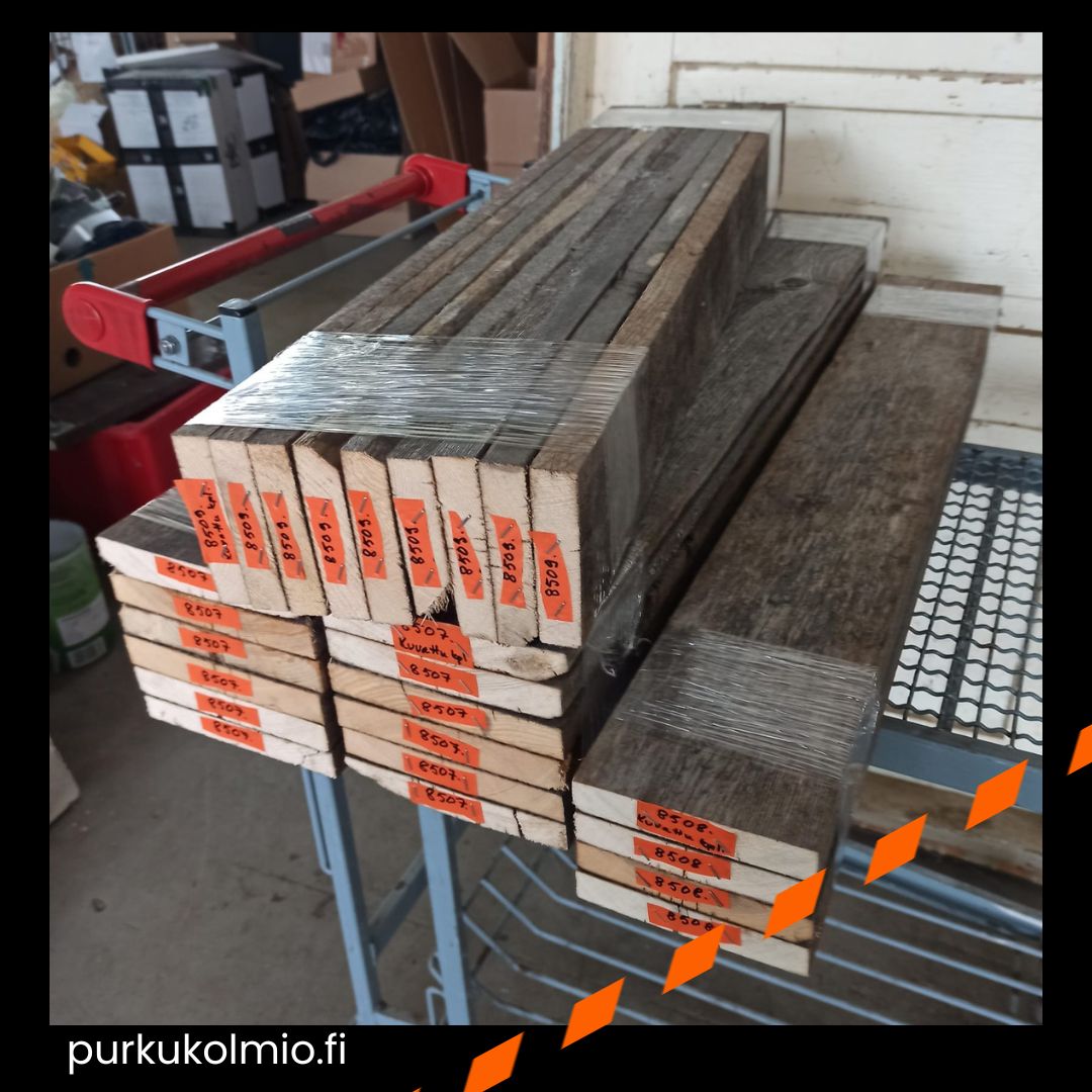 Harmaata lautaa - purkukolmio.fi