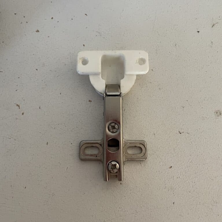 Kalustesarana Blum - Purkukolmio.fi