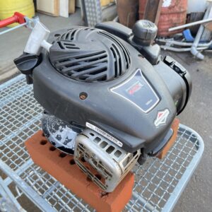 Briggs & Stratton 450 Series ruohonleikkurinmoottori varaosiksi