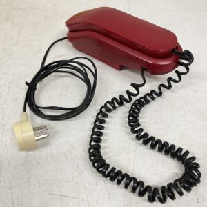 Lankapuhelin Betacom Venus punainen seinätelineellä