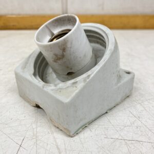 Lasikupuvalaisimen kallistettu kulmikas pohja porsliinia - Purkukolmio.fi