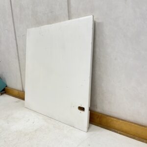 Vanha komeron huullettu ylä-ovi 50 cm × 50 cm vasenkätinen