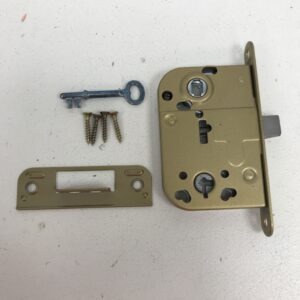 Boda 2014 välioven lukkorunko ruskea etulevy - purkukolmio.fi