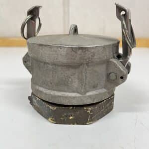 Camlock liitin 3" suojakannella ja salvoilla