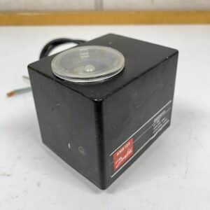 Danfoss AMB 123 sähköinen toimilaite 220V 50Hz   90° 120s