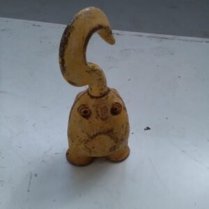 Pyörivä nostokoukku