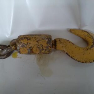 Pyörivä nostokoukku