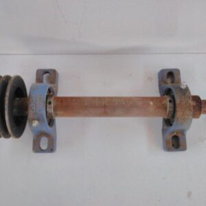 Akseli hihnapyörällä ja laakeripukeilla - Purkukolmio.fi