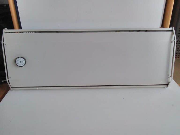 Sähkölämmitin 700 W vaalean harmaa