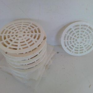 Lattiakaivon ritiläkansi Merika valkoinen muovi 15cm