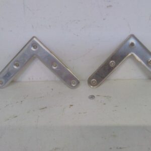 Ikkunakulmarauta 9,3*9,3 cm