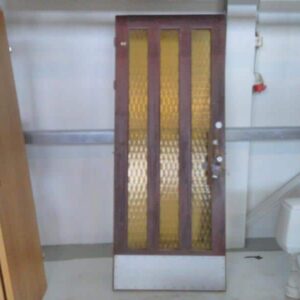 Vanha ulko-ovi kolmelasinen vasenkätinen 85*210