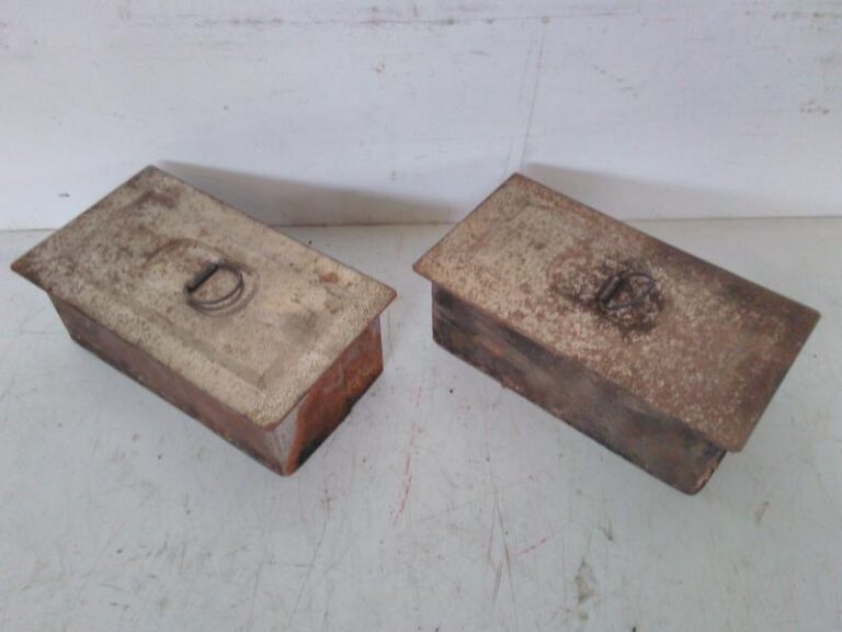 Tuhkaluukku 15*7,5 muurauskehyksellä