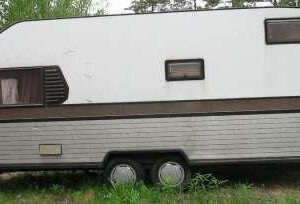 Asuntovaunu Solifer Finlandia 2002 - Purkukolmio.fi