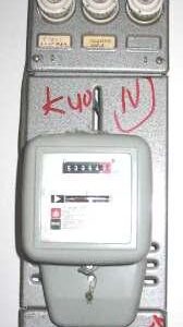 Mittaritaulu 3 sulakkeella