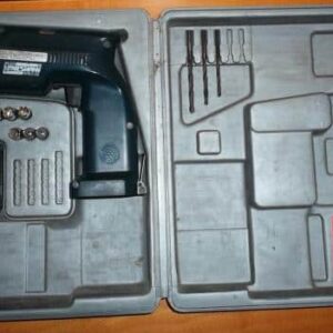 Mannesmann 1775-SF akkupora + salkku varaosiksi