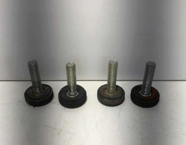 Säätöjalka 10 mm kierteellä