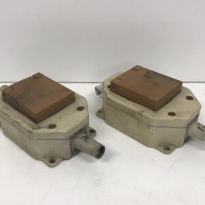 Set-Point kosteantilan 1-osainen pintapistorasia N:o 260